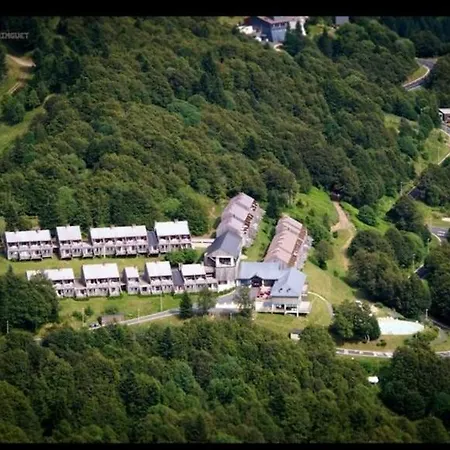 Village Montanha Lioran 3* 圣雅克·德波尔